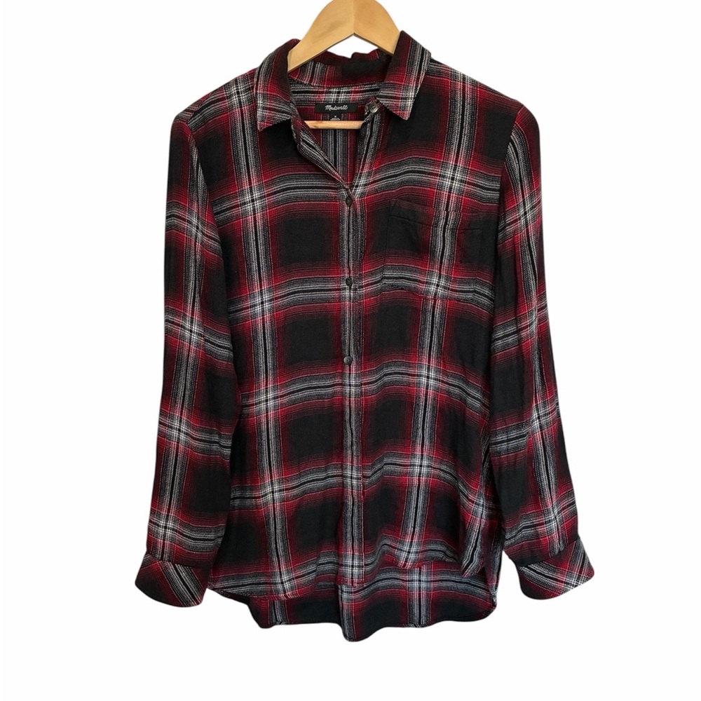 Madewell Classic Ex-Boyfriend button-up shirt features red and black plaid